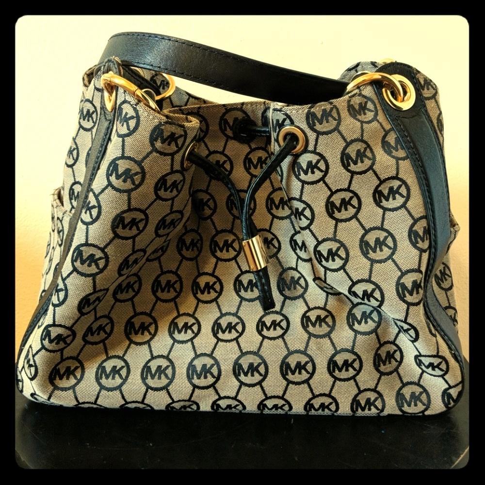 Michael Kors Shoulder Bag